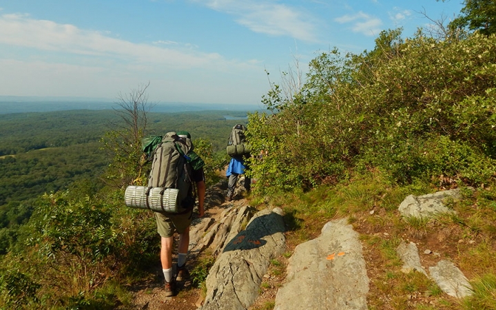 2016_Course_Title_Page_Photos_POBS_Delaware_Backpacking_Rock_Climbing_ridge-Kenja-Griffin_WebEdit_720_450_crop_fill (1)