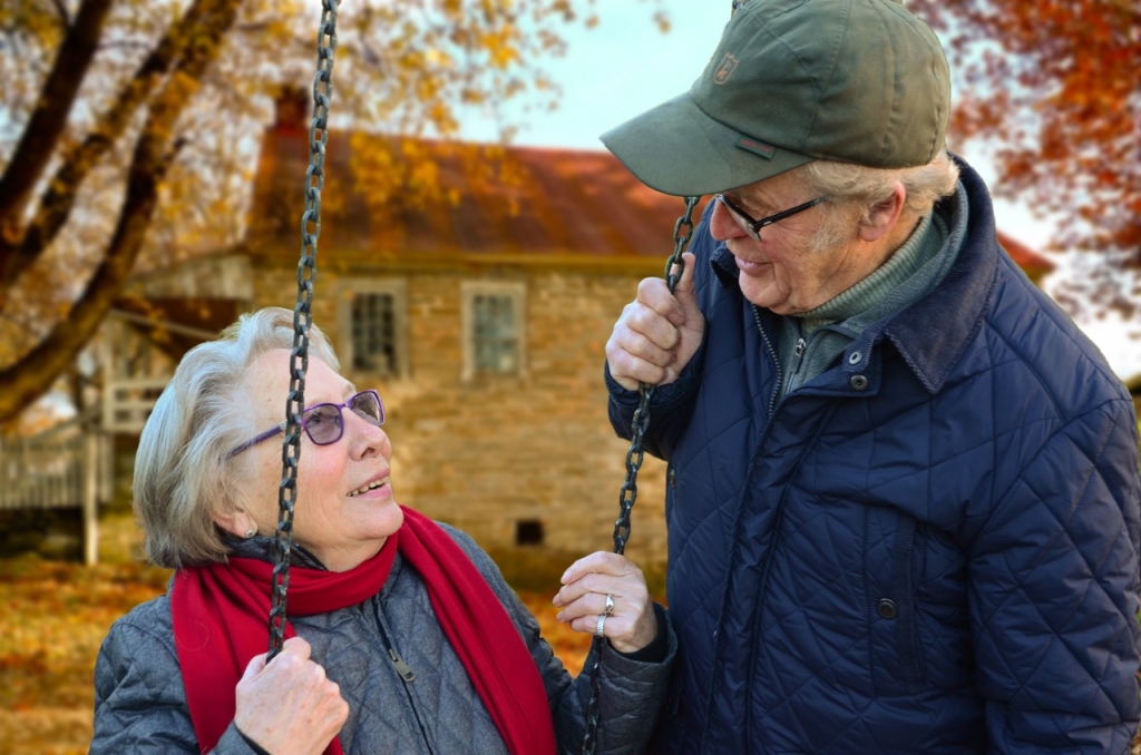 3 Tips for Helping Your Parents As They Age