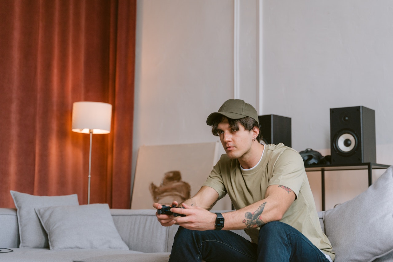 Gamer Neck: Causes, Symptoms, and Prevention - Challenge Magazine